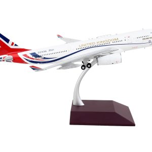Airbus A330 MRTT Tanker Aircraft "British Royal Air Force" White with United Kingdom Flag Graphics "Gemini 200" Series 1/200  Airplane by GeminiJets